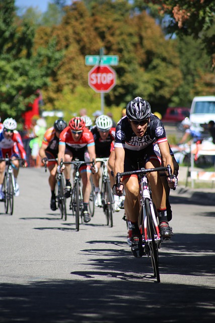 而中足联的 而中足联的